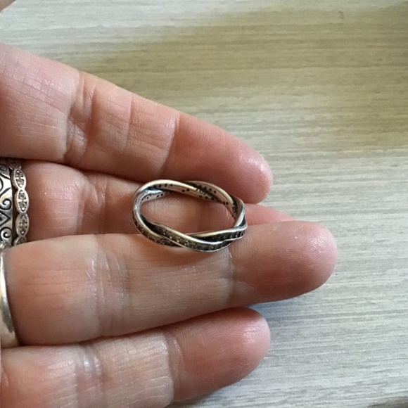 Pandora Sparkling Twisted Lines ring size US 8.5 - Picture 2 of 4